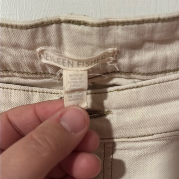 Eileen Fisher Women's Raw Hem Cream Ankle Jeans 5 Pocket Organic Size 16 - Picture 4 of 11